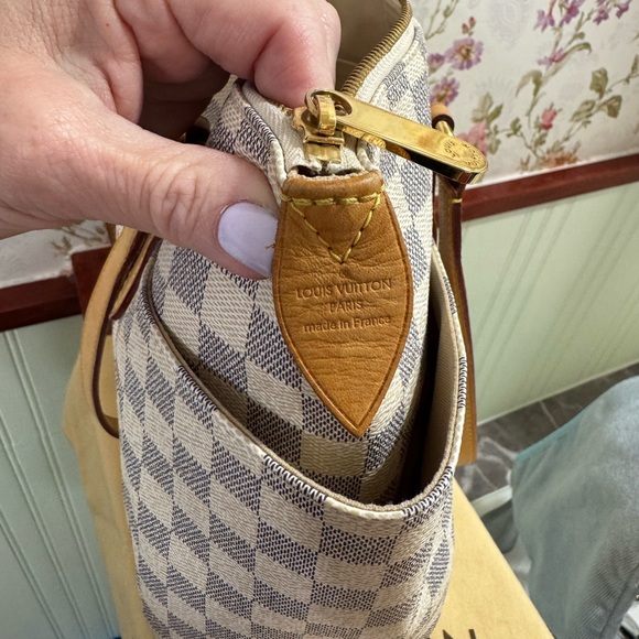 Louis Vuitton Damier Azure Totally PM Bag - Picture 9 of 10